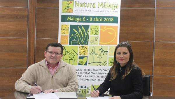 Firma convenio Natura Málaga Firma convenio Natura Málaga