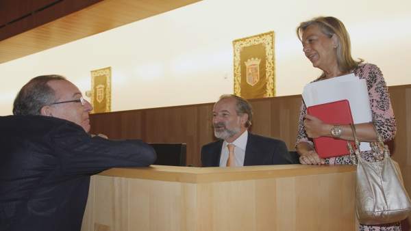 Pleno diputación Sichar Ciudadanos Cs con Caracuel PP y Delgado Bonilla charla Pleno diputación Sichar Ciudadanos Cs con Caracuel PP y Delgado Bonilla charla