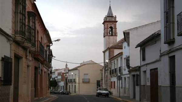 Una calle del pueblo de La Roda Una calle del pueblo de La Roda