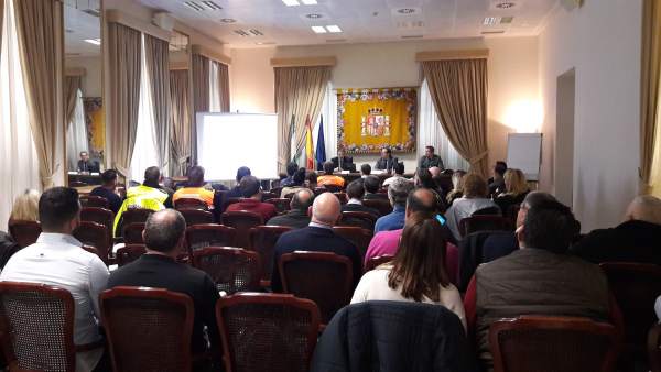 Reunión en Subdelegación sobre espectáculos pirotécnicos Reunión en Subdelegación sobre espectáculos pirotécnicos
