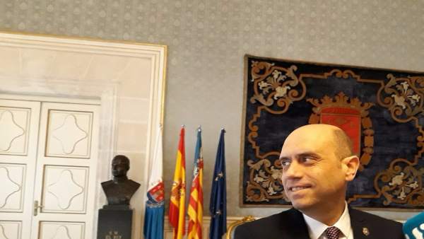 Es confirma el processament de l'alcalde d'Alacant per presumpte fraccionament de contractes Es confirma el processament de l'alcalde d'Alacant per presumpte fraccionament de contractes