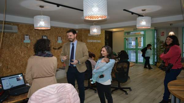Visita a la empresa CoFamily Coworking Visita a la empresa CoFamily Coworking