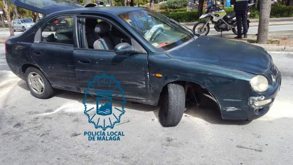 Vehículo fugado en Málaga capital Vehículo fugado en Málaga capital