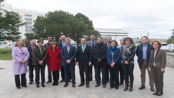 El Consejo Rectoral de la UPNA visita la Universidad de Navarra. El Consejo Rectoral de la UPNA visita la Universidad de Navarra.
