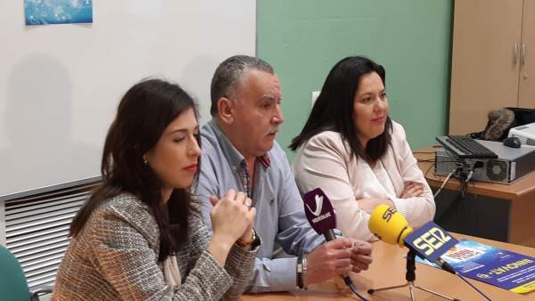Amo (dcha.) en la clausura del curso Amo (dcha.) en la clausura del curso