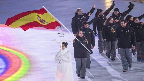 Astrid Fina abandera la delegación española en la Apertura de Pyeongchang 2018 Astrid Fina abandera la delegación española en la Apertura de Pyeongchang 2018