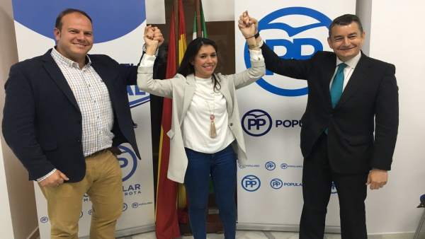 De izquierda a derecha, Óscar Curtido, Auxiliadora Izquierdo y Antonio Sanz De izquierda a derecha, Óscar Curtido, Auxiliadora Izquierdo y Antonio Sanz