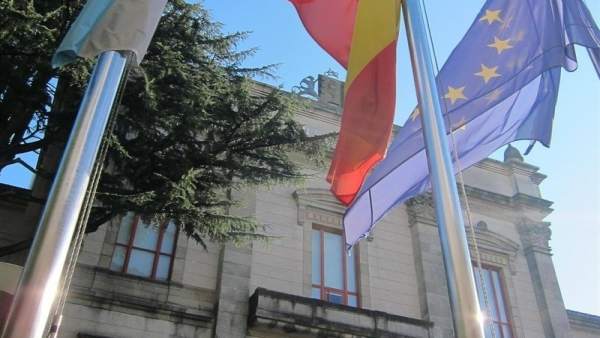 Exterior del Parlamento de Galicia Exterior del Parlamento de Galicia