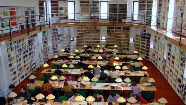 Biblioteca de la UIB Biblioteca de la UIB