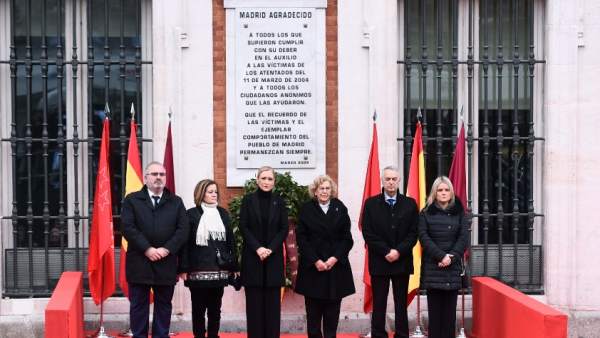 Cristian Cifuentes y Manuela Carmena Cristian Cifuentes y Manuela Carmena