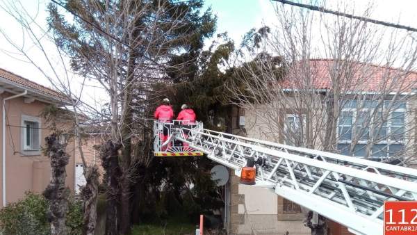 Bomberos del 112 en Matamorosa Bomberos del 112 en Matamorosa