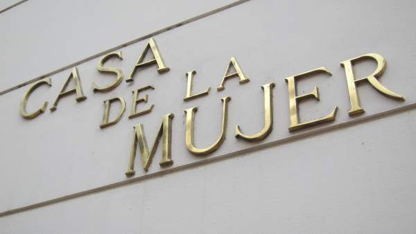 Rótulo de la Casa de la Mujer Rótulo de la Casa de la Mujer