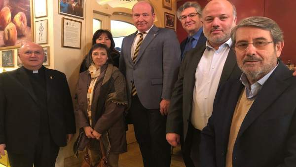 El alcalde con los miembros del jurado El alcalde con los miembros del jurado