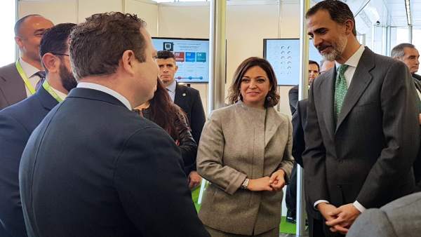 Isabel Ambrosio con el Rey Felipe VI en la 'Andalucía Digital Week' Isabel Ambrosio con el Rey Felipe VI en la 'Andalucía Digital Week'