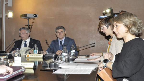 Comisión de Seguimiento del Pacto del Agua en Zaragoza Comisión de Seguimiento del Pacto del Agua en Zaragoza
