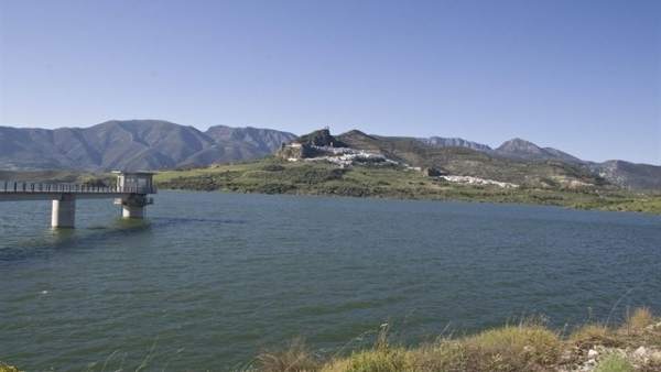 Embalse en la provincia de Cádiz Embalse en la provincia de Cádiz