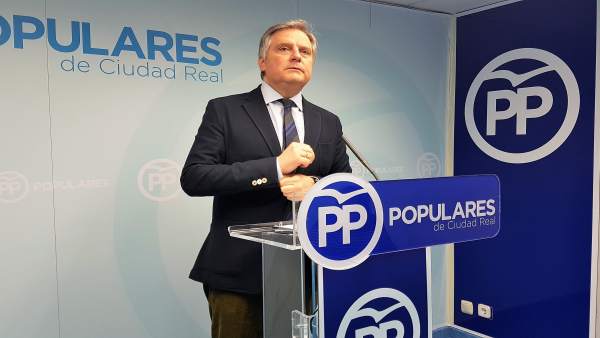 Cañizares en rueda de prensa Cañizares en rueda de prensa