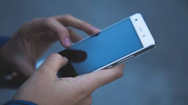 Detingut un home per assetjar una dona durant sis mesos amb fins a 20 telefonades diàries Detingut un home per assetjar una dona durant sis mesos amb fins a 20 telefonades diàries