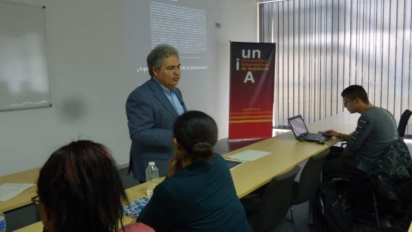 El catedrático en Periodismo en la Universidad de Málaga, Juan Antonio García. El catedrático en Periodismo en la Universidad de Málaga, Juan Antonio García.