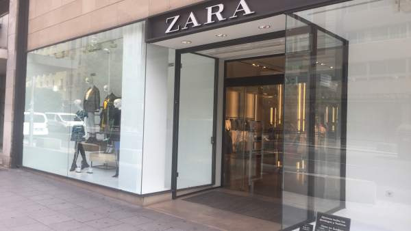 Zara, Inditex, ropa, moda, escaparate, tienda Zara, Inditex, ropa, moda, escaparate, tienda