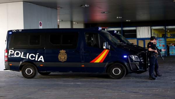 Recursos de Policía Nacional, agente, agentes, policía, policías, furgoneta poli Recursos de Policía Nacional, agente, agentes, policía, policías, furgoneta poli