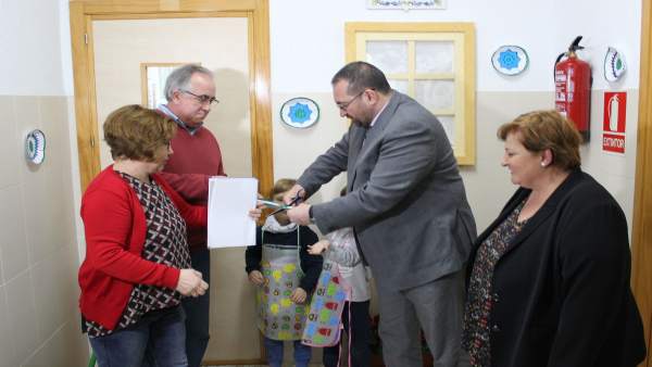 El delegado de Educación, Germán González, en el colegio Reina Fabiola El delegado de Educación, Germán González, en el colegio Reina Fabiola