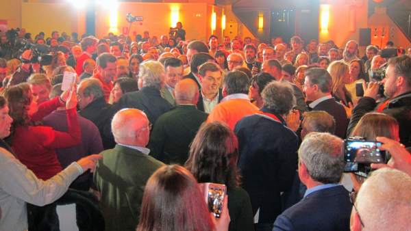 Albert Rivera llega al concurrido acto celebrado en Jaén el pasado febrero. Albert Rivera llega al concurrido acto celebrado en Jaén el pasado febrero.