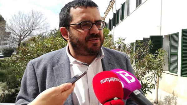 El Conseller De Agricultura, Vicenç Vidal, Informa Sobre La Xylella El Conseller De Agricultura, Vicenç Vidal, Informa Sobre La Xylella