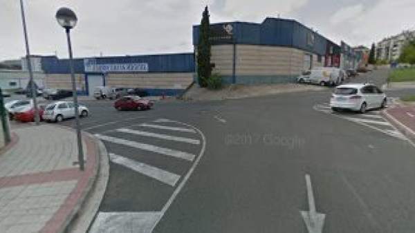 Naves industriales en el entorno del PERI San Felices Naves industriales en el entorno del PERI San Felices
