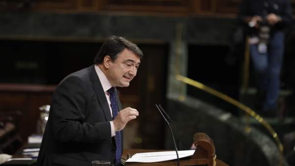 Intervención de Aitor Esteban en el pleno del Congreso sobre las pensiones Intervención de Aitor Esteban en el pleno del Congreso sobre las pensiones