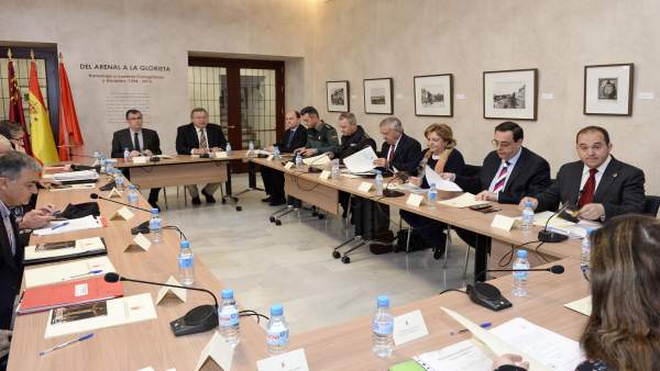 JUNTA DE SEGRUIDAD CON DELEGADO Y ALCALDE JUNTA DE SEGRUIDAD CON DELEGADO Y ALCALDE