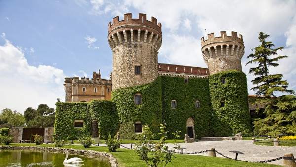 Castell Peralada. Castell Peralada.