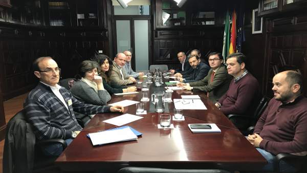 Reunión tras la anulación del PGOU por el TSJA Reunión tras la anulación del PGOU por el TSJA