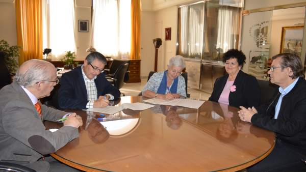 Firma Ayuntamiento Rincón y Economato Social Firma Ayuntamiento Rincón y Economato Social