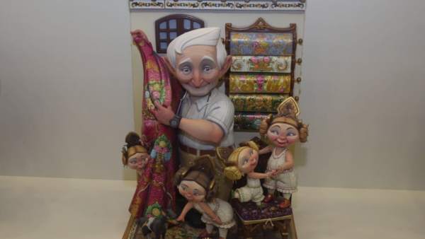 Barri Beteró guanya el Ninot Indultat Infantil amb l'últim velluter Barri Beteró guanya el Ninot Indultat Infantil amb l'últim velluter