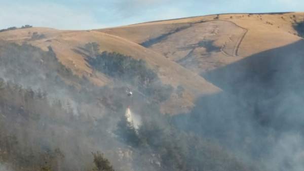 Incendio forestal en Cantabria Incendio forestal en Cantabria