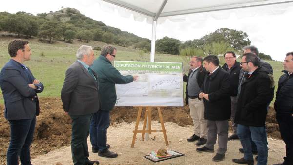 Diputación de Jaén inicia obras de la carretera de acceso a Estación de Huelma Diputación de Jaén inicia obras de la carretera de acceso a Estación de Huelma