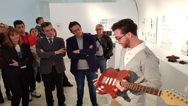 Muestra de trabajos en Diseño Industrial para la Innovación de alumnos de la UCA Muestra de trabajos en Diseño Industrial para la Innovación de alumnos de la UCA