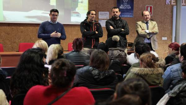 Bienvenida al Programa Extraordinario de Ayuda a Contratación de Andalucía Bienvenida al Programa Extraordinario de Ayuda a Contratación de Andalucía