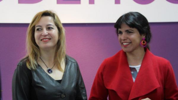 Las parlamentarias de Podemos Andalucía Carmen Lizárraga y Teresa Rodríguez Las parlamentarias de Podemos Andalucía Carmen Lizárraga y Teresa Rodríguez