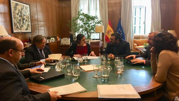 Reunión Vicenç Vidal con secretaria Estado de Medio Ambiente Reunión Vicenç Vidal con secretaria Estado de Medio Ambiente