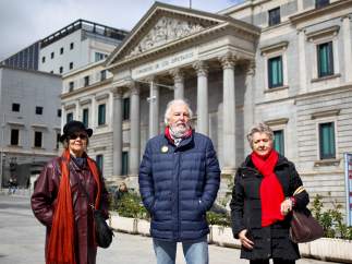 Soledad, Bernado y Toñi, tres pensionistas.