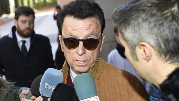 El torero José Ortega Cano a su llegada por el juicio por la publicación 'Mongolia' en Alcobendas, Madrid. El torero José Ortega Cano a su llegada por el juicio por la publicación 'Mongolia' en Alcobendas, Madrid.