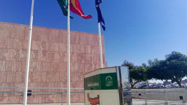 Ciudad de la Justicia de Málaga. Fachada Ciudad de la Justicia de Málaga. Fachada