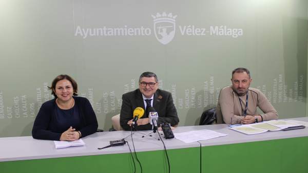 Antonio Moreno Ferrer alcalde de Vélez edil de nuevas tecnologías y Telefónica Antonio Moreno Ferrer alcalde de Vélez edil de nuevas tecnologías y Telefónica