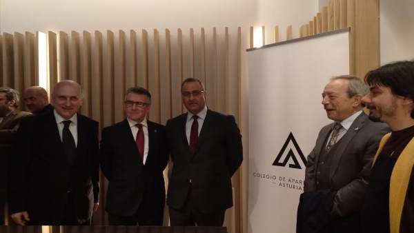 Logo del Colegio de Aparejadores y Arquitectos Técnicos Logo del Colegio de Aparejadores y Arquitectos Técnicos