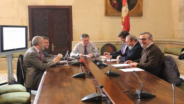 Reunión municipal por el Plan de Vivienda Reunión municipal por el Plan de Vivienda