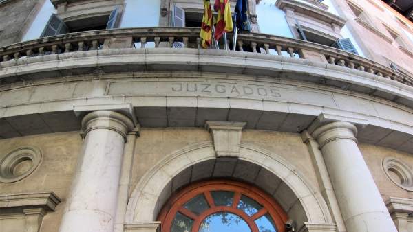 Fachada de los juzgados de Avenida Alemania de Palma Fachada de los juzgados de Avenida Alemania de Palma