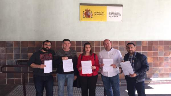 Pedáneos del PSOE afectados por la llegada del AVE Pedáneos del PSOE afectados por la llegada del AVE