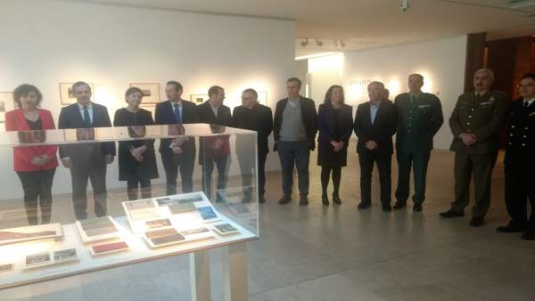 Autoridades que participaron en la presentación. Autoridades que participaron en la presentación.